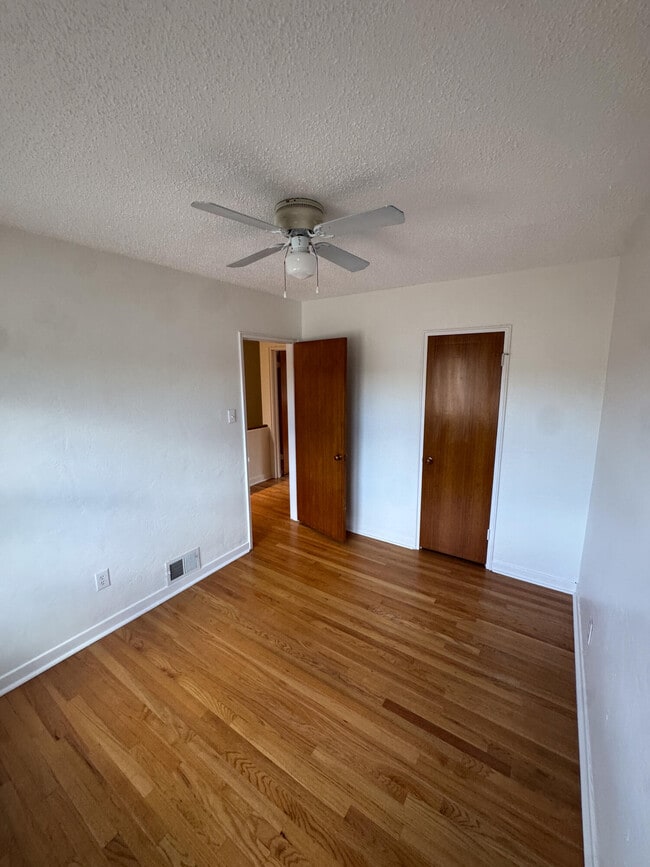Building Photo - 1405 San Carlos Rd SW