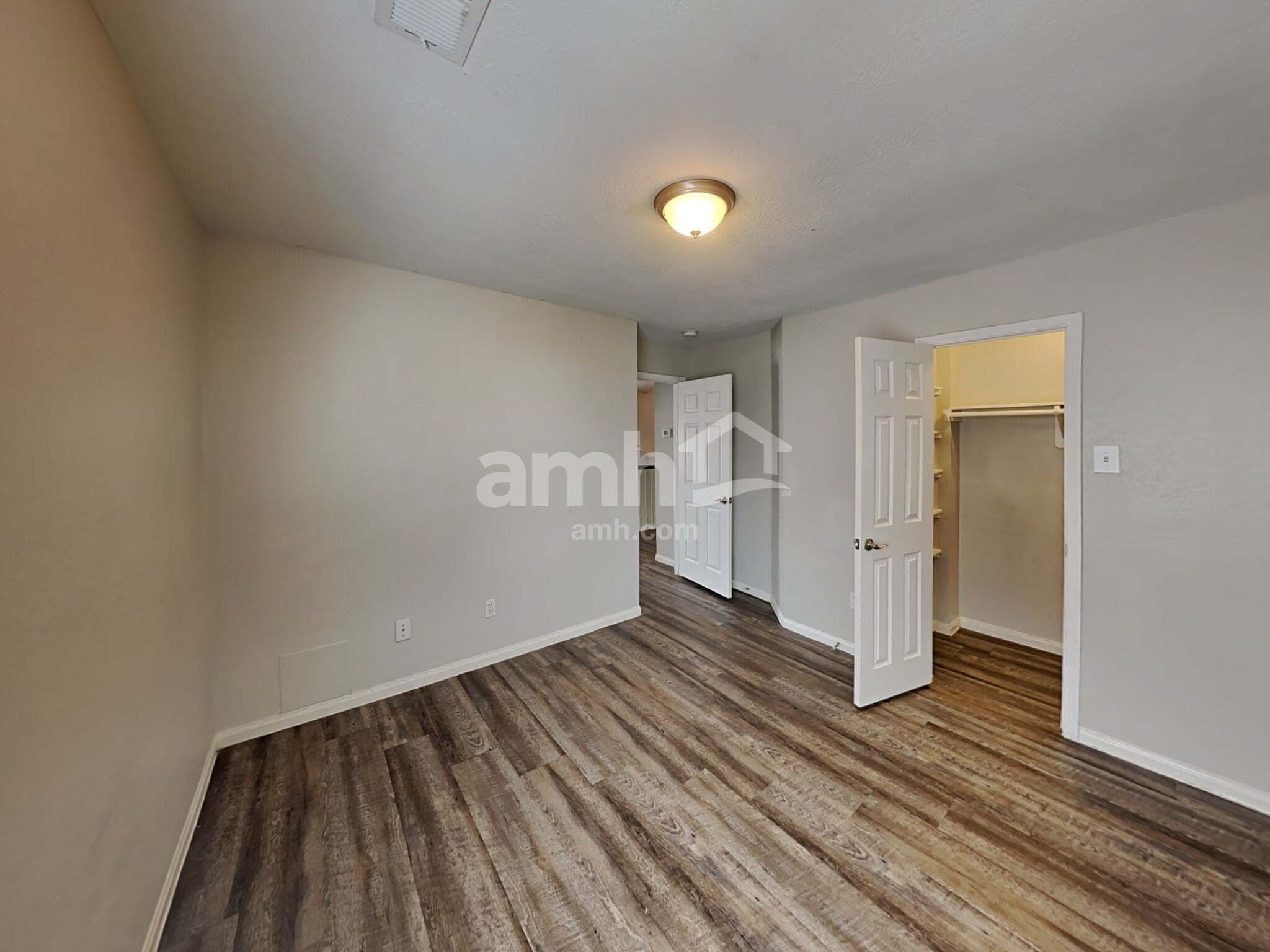 Building Photo - 17826 Camden Oaks Ln