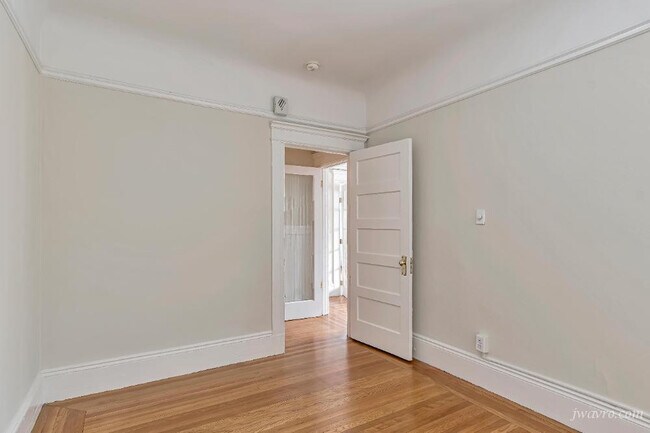Building Photo - 2420 Van Ness Ave