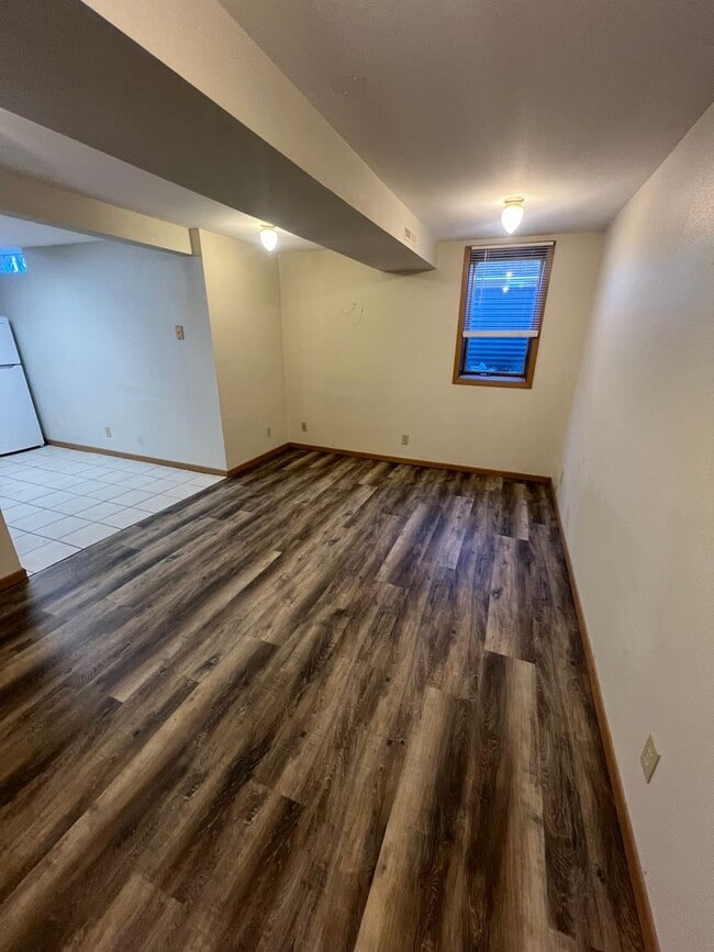 Building Photo - 913 N 24th St