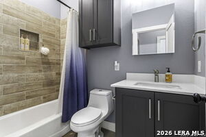 Building Photo - 1008 Naumann Dr