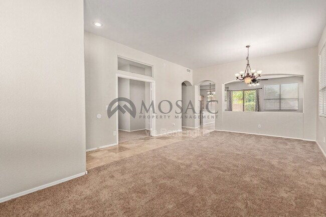 Building Photo - 1112 N Wade Dr