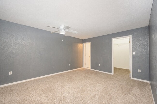 Building Photo - SUNTREE