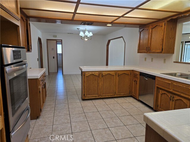 Building Photo - 727 Chardonnay Pl