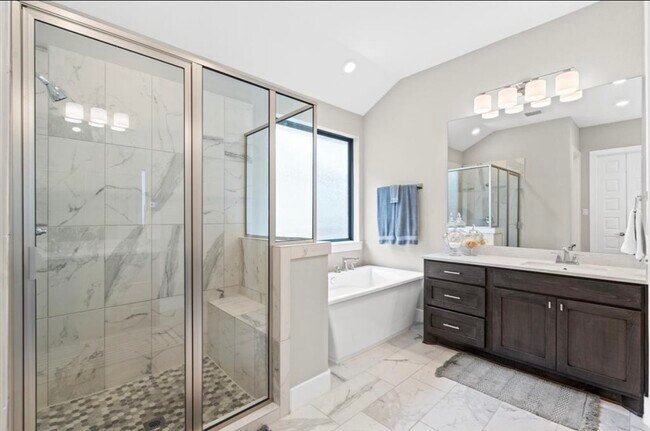 Building Photo - 24915 Heather Glade Trail