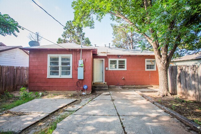 Building Photo - 2706 30th St