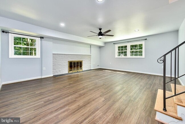 Building Photo - 5012 Dodson Dr