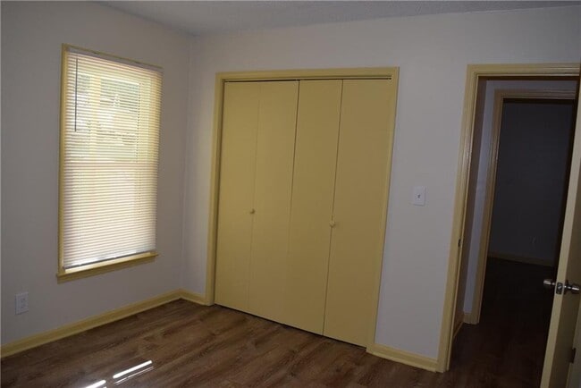 Building Photo - 475 Holly Ridge Dr NW