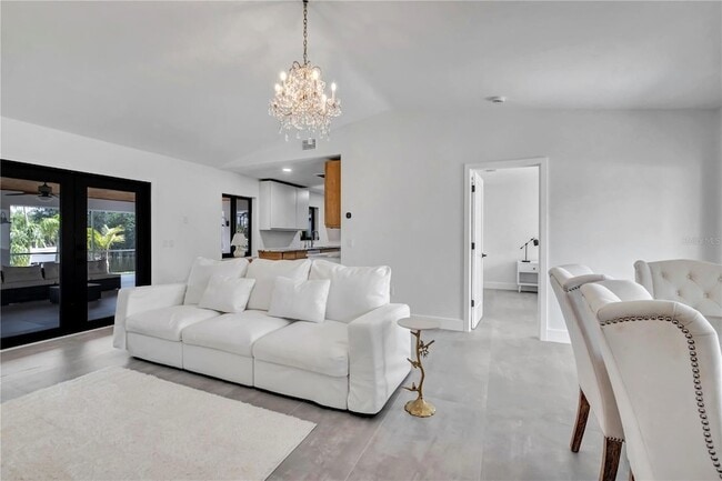 Building Photo - 15180 Lyneburg Ave