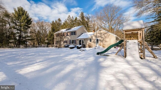 Building Photo - 154 Ash Way