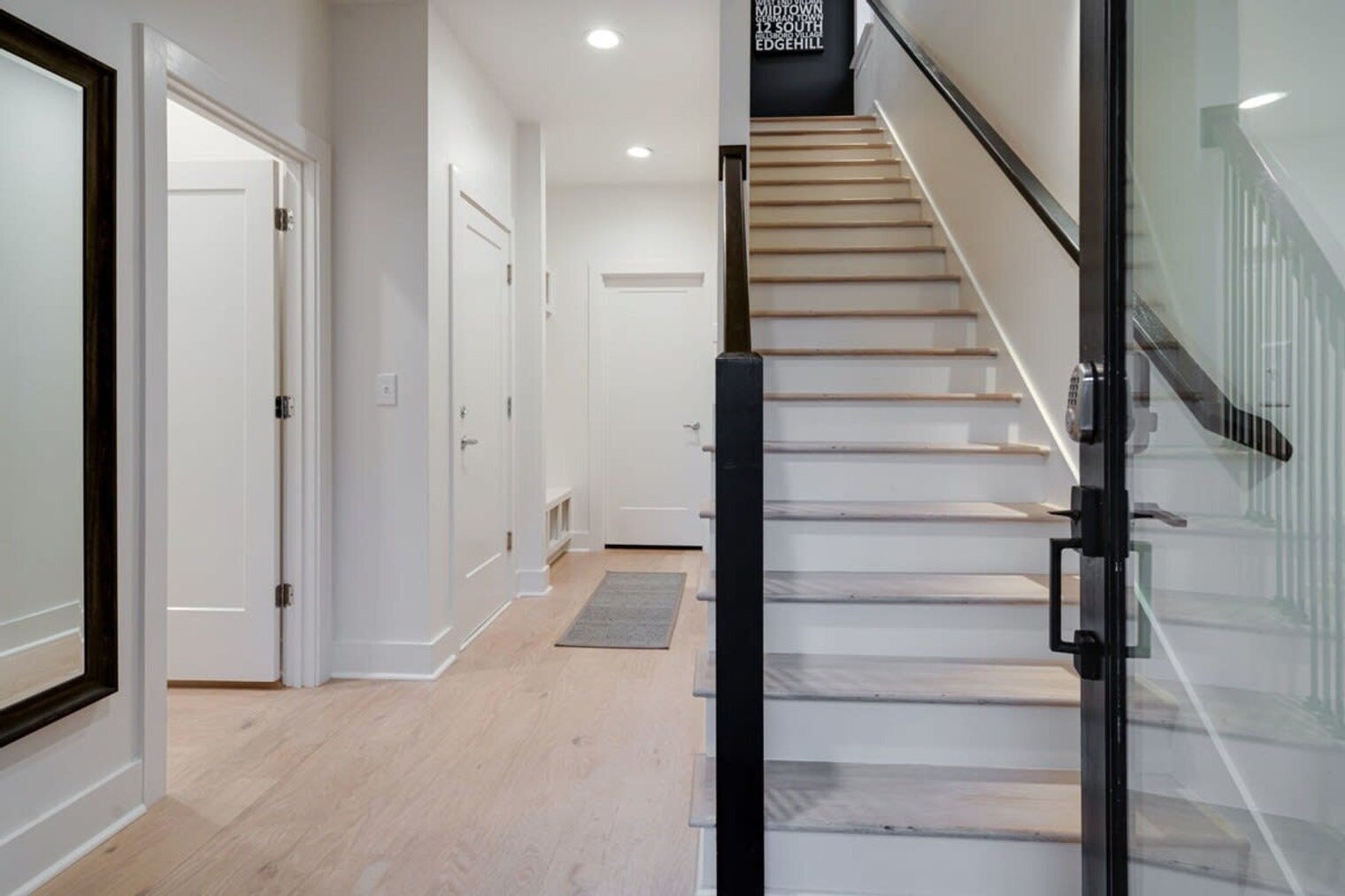 Building Photo - 1037 Scovel St