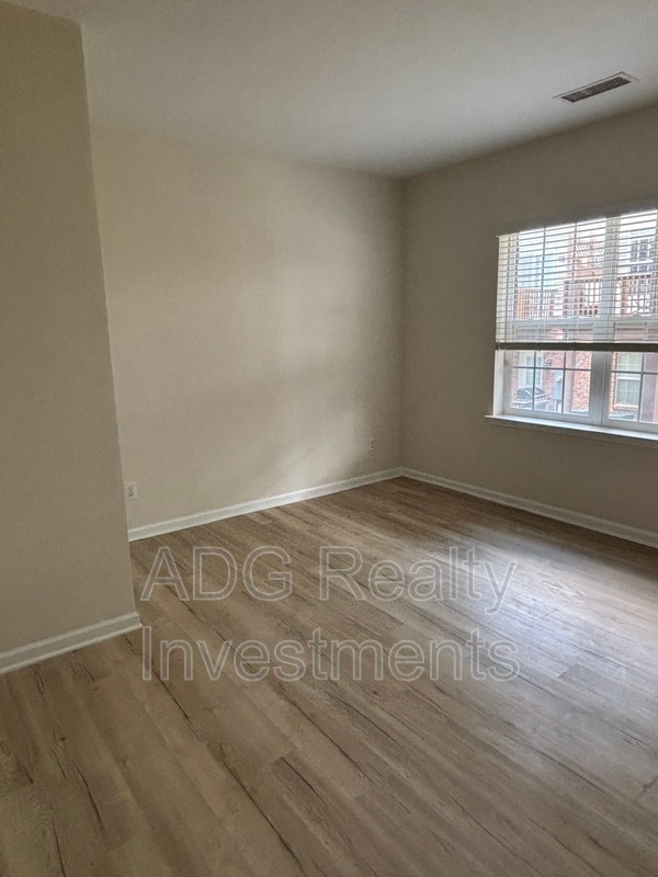 Building Photo - 5478 Werburgh St