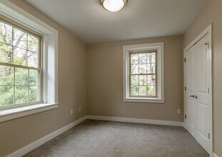 Building Photo - 2-Bed, 2-Bath Gem in Philadelphia's