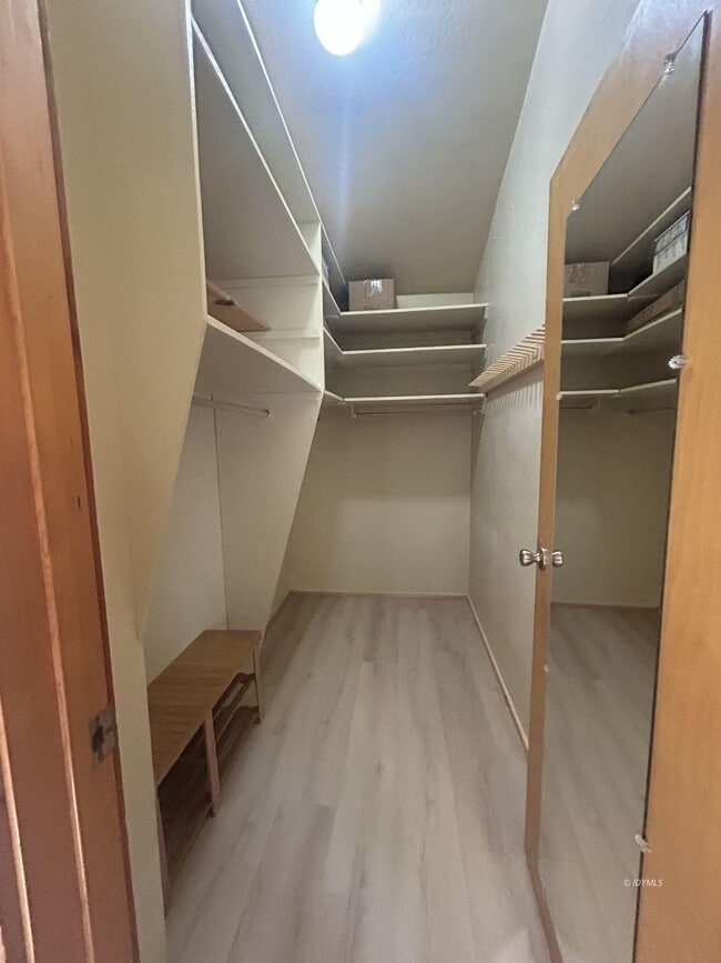 Building Photo - Solar 3 Bd/ 2 Ba. Single-Family Home Rental