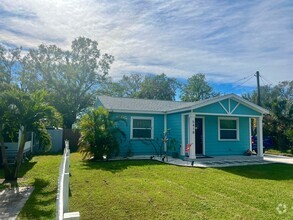 Building Photo - Gulfport 3/2 built BEAUTIFULLY RENOVATED!