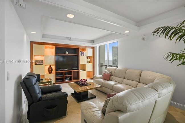 Building Photo - 19355 Turnberry Way