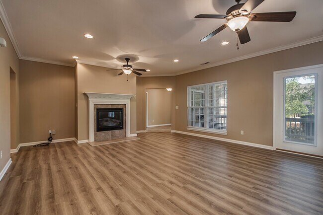 Building Photo - 111 Waynoka Ln