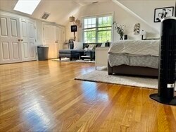 Building Photo - 84 Chapel St