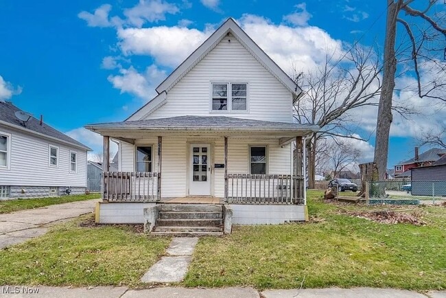 Primary Photo - 3 Bedroom 1.5 Bathroom House in Lorain