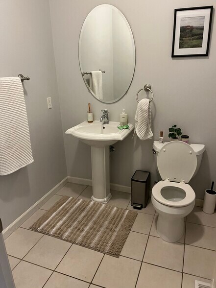 Building Photo - 2750 Diamond Loop