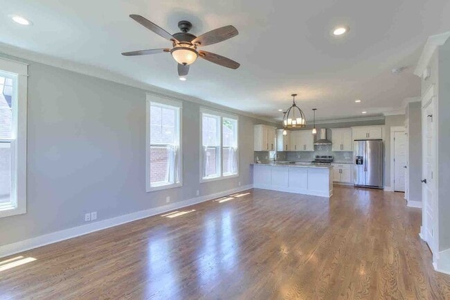 Building Photo - 2017 12th Ave N