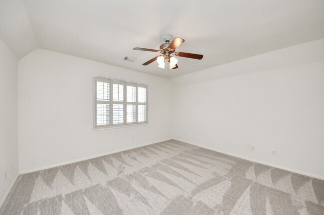 Building Photo - 3811 Parkside Dr