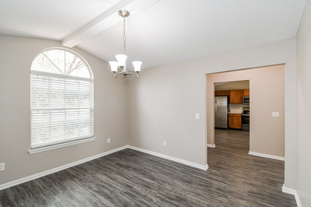 Building Photo - 7554 Fawn Lake Dr S