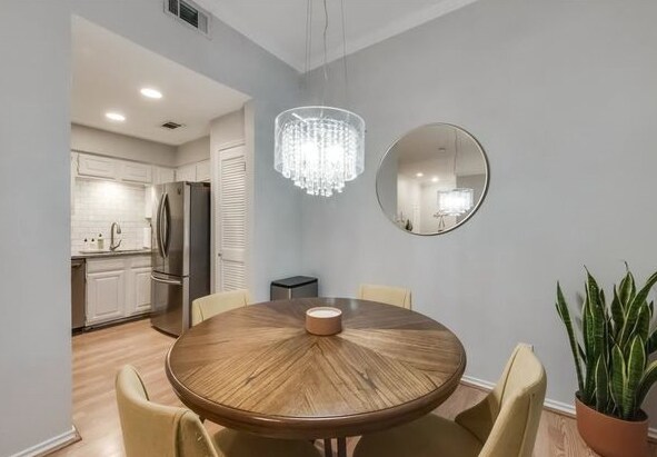 Building Photo - 3311 Blackburn-20032