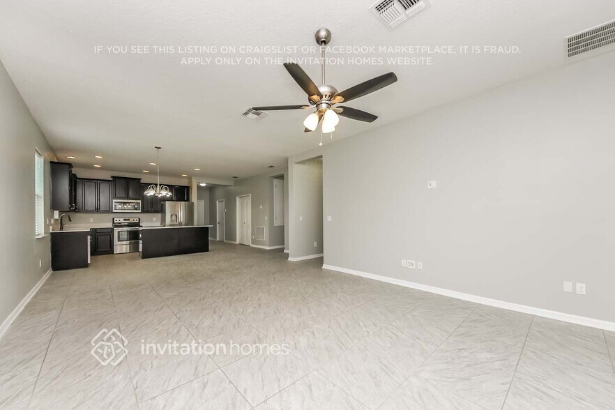 Building Photo - 3930 Wind Dancer Cir