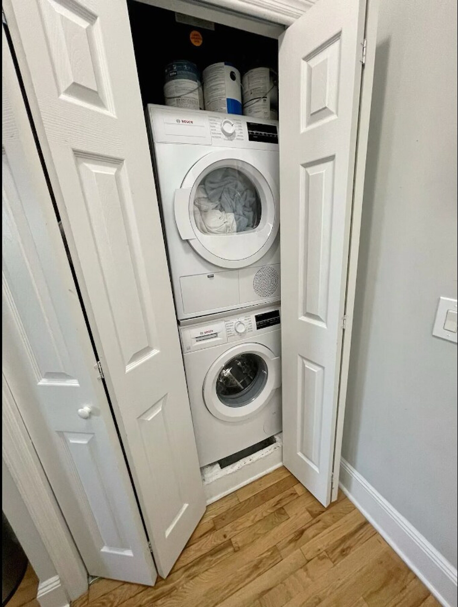 Building Photo - 692 10th Ave