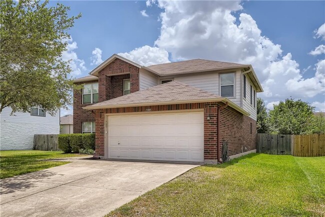 Building Photo - 1105 Fox Sparrow Cove