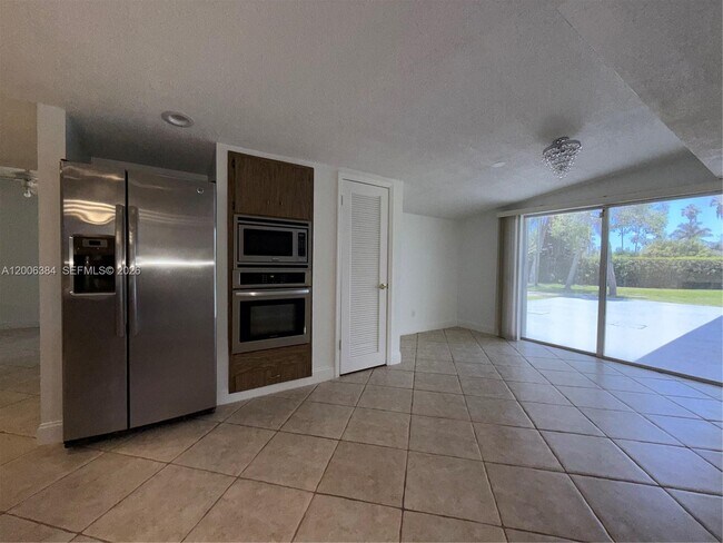 Building Photo - 15395 SW 272nd St
