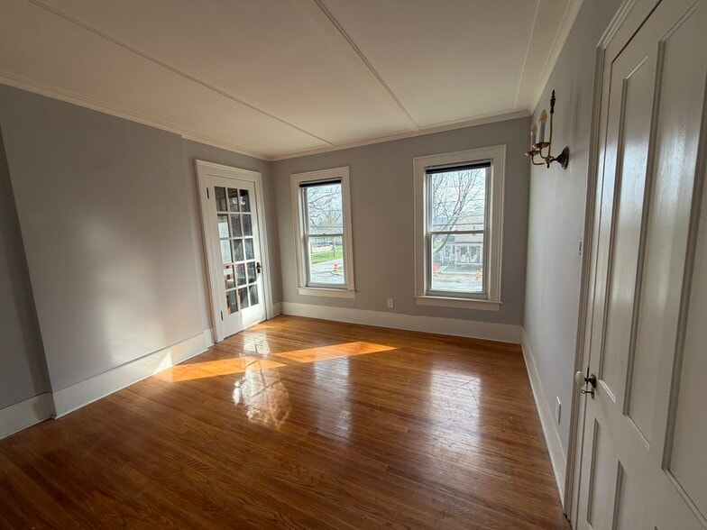 Building Photo - 500 2nd St