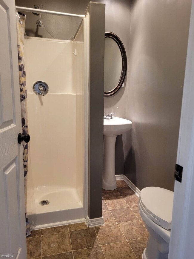 Building Photo - 3 br, 2 bath House - 2327 South Palisade A...