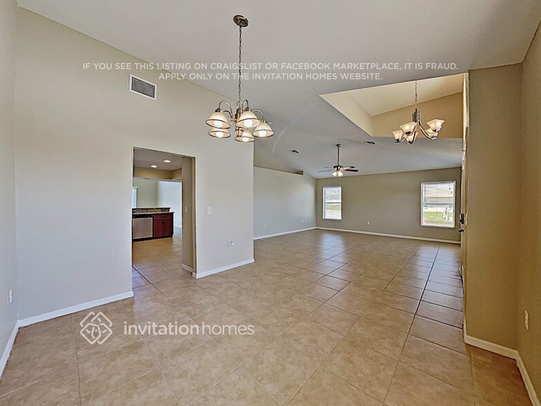 Building Photo - 4524 Great Blue Heron Dr