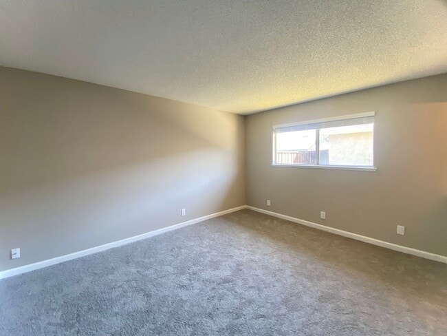 Building Photo - Homey 3-Bedroom 2-Bathroom Home for Rent -...