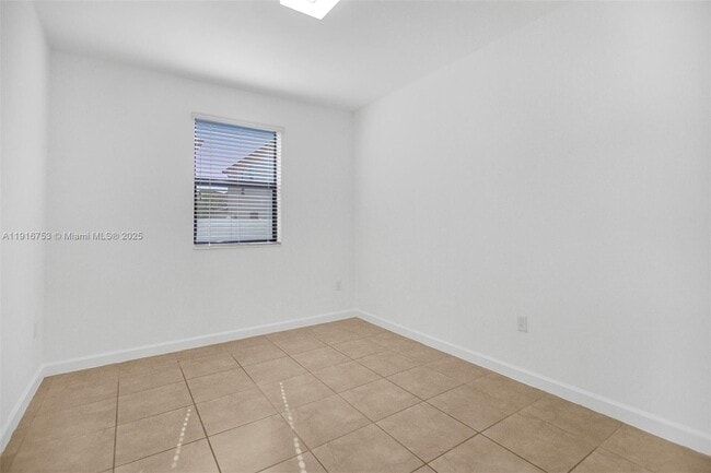 Building Photo - 3504 W 94th St