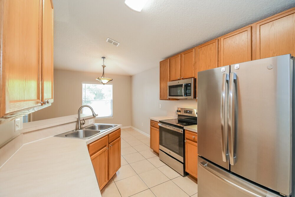 Building Photo - 3382 Westfield Dr