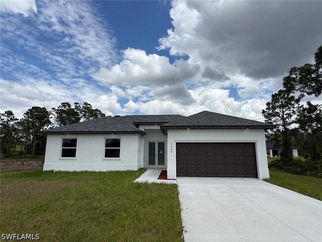 Building Photo - 1089 Eisenhower Blvd