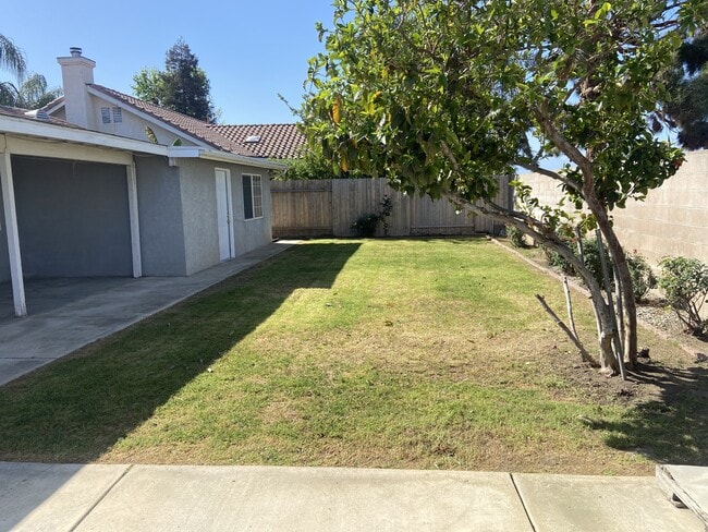 Building Photo - 6903 Creamery Ln