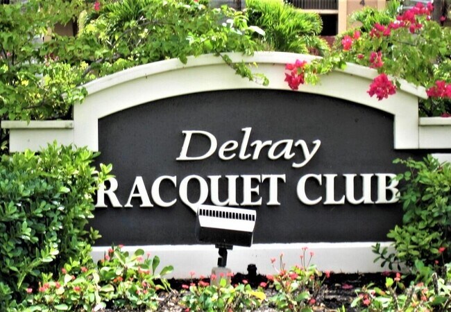 Building Photo - 955 Egret Cir