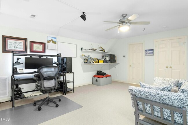 Building Photo - 2432 Baileys Landing Dr