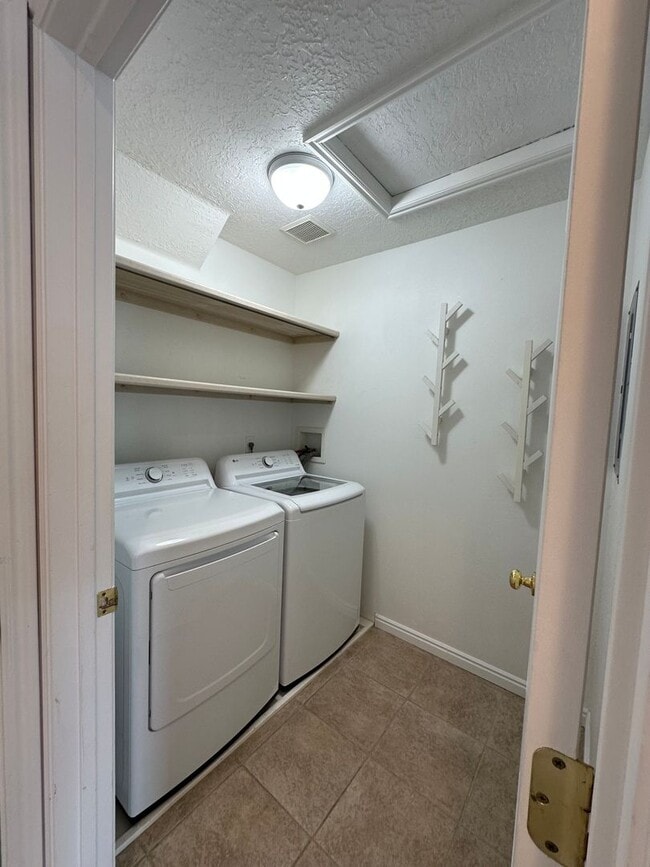 Building Photo - 1026 W 1360 S