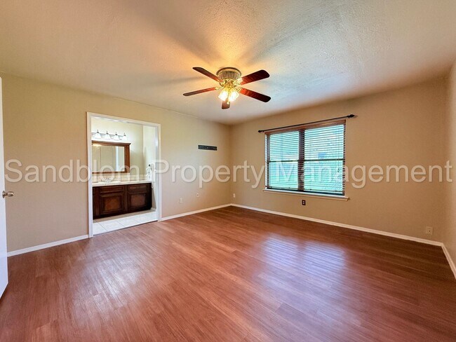 Building Photo - FOR LEASE | Downtown Tulsa | Available NOW!