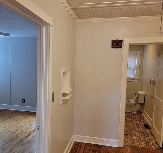 Building Photo - 804 Davis Ave