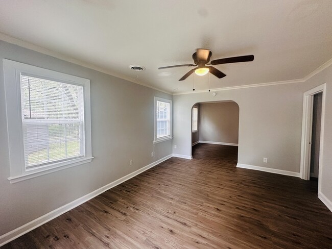 Building Photo - 781 Dawn Cove