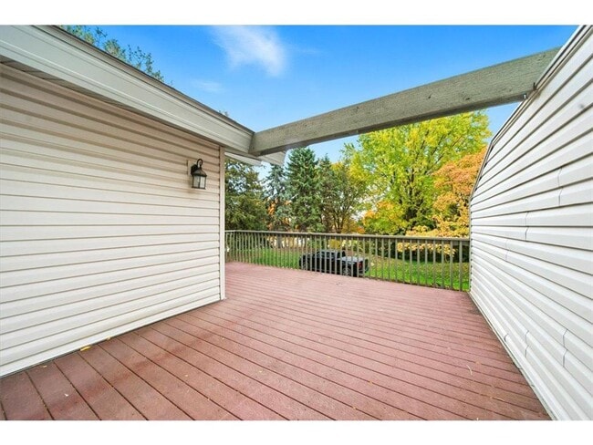 Building Photo - 9523 Hartford Cir