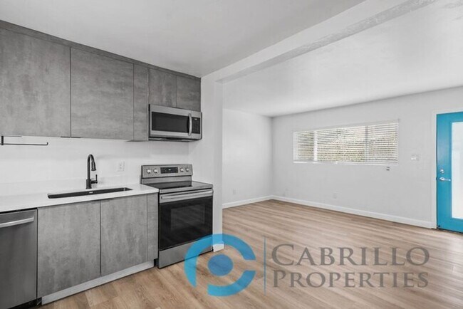Building Photo - 4123 Kansas St