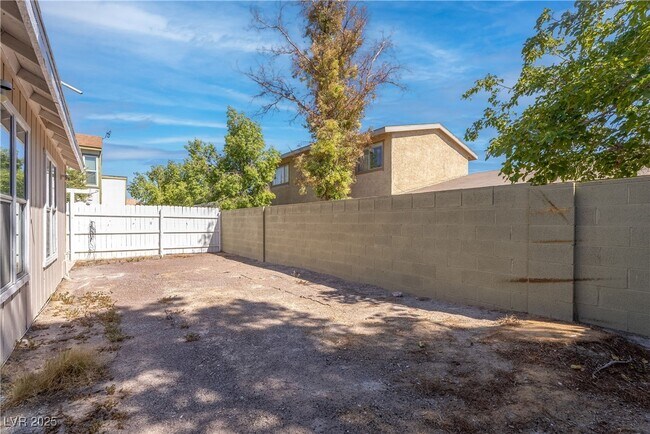 Building Photo - 6417 Addely Dr