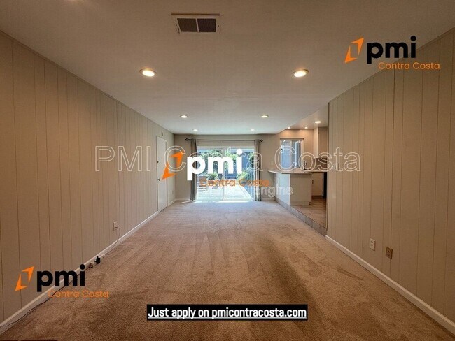 Building Photo - 1173 Las Juntas Way
